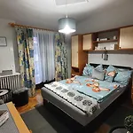 Agnes Vendeghazak Siofok-apartman 2 Pensionat